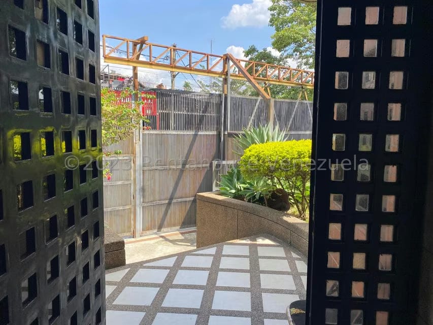 Comercial (Edificio) en Venta en Los Dos Caminos, Distrito Metropolitano - 11