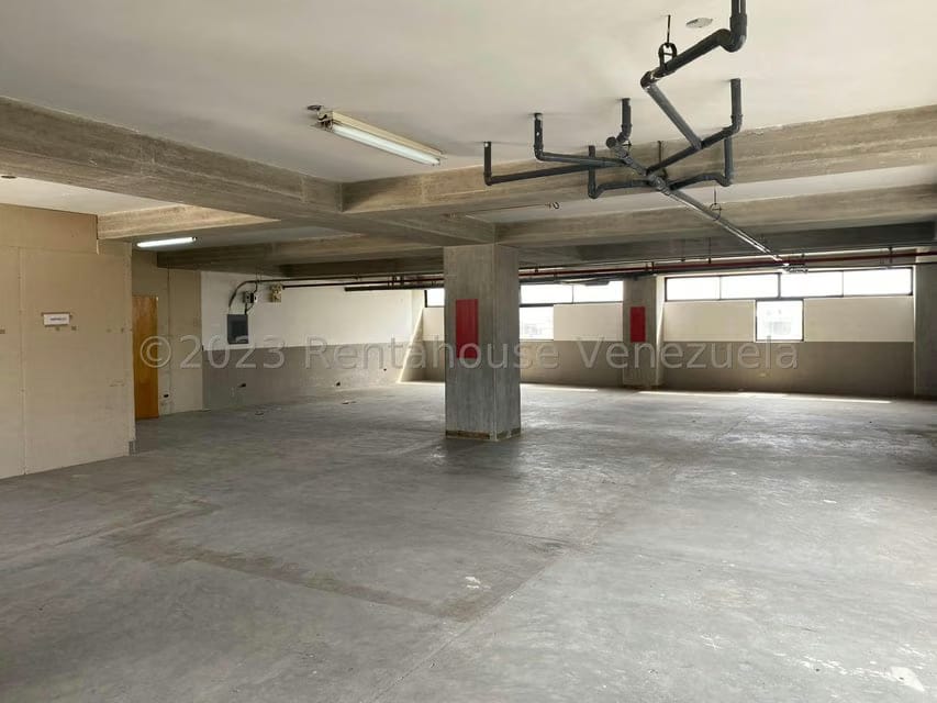 Comercial (Edificio) en Venta en Los Dos Caminos, Distrito Metropolitano - 15