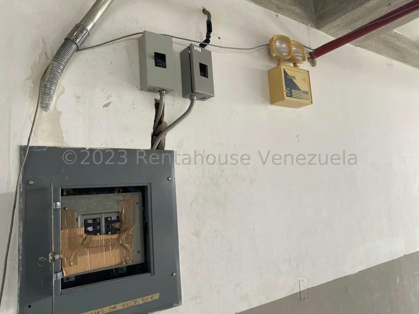 Comercial (Edificio) en Venta en Los Dos Caminos, Distrito Metropolitano - 20