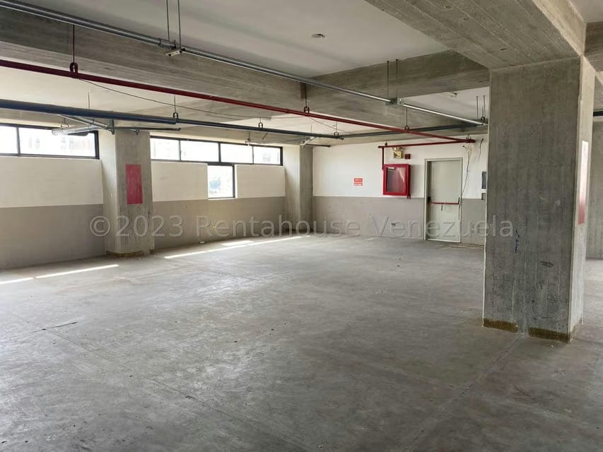 Comercial (Edificio) en Venta en Los Dos Caminos, Distrito Metropolitano - 21