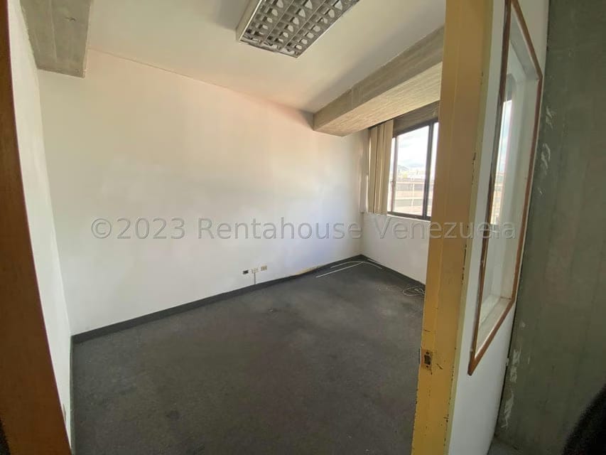 Comercial (Edificio) en Venta en Los Dos Caminos, Distrito Metropolitano - 23