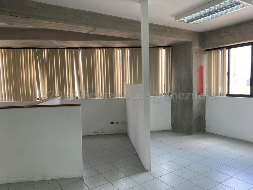 Comercial (Edificio) en Venta en Los Dos Caminos, Distrito Metropolitano - 25