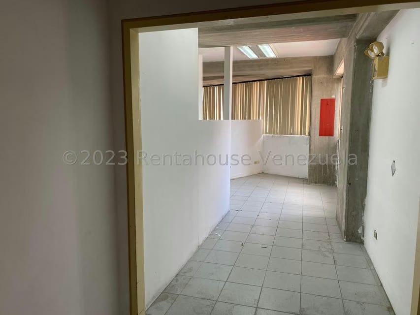 Comercial (Edificio) en Venta en Los Dos Caminos, Distrito Metropolitano - 35