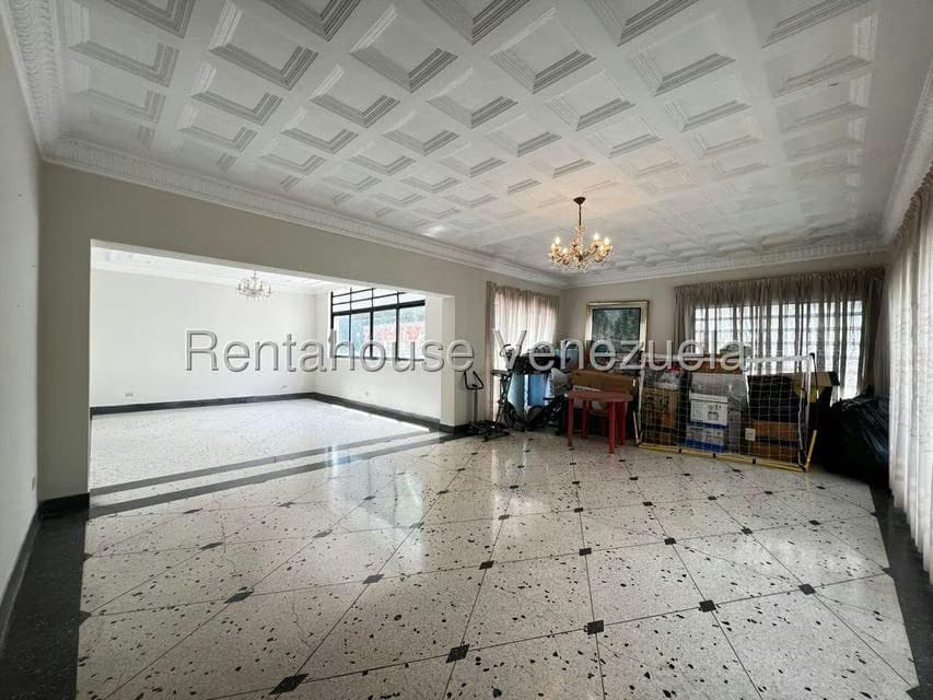 Casa (Duplex) en Venta en Colinas de Bello Monte, Distrito Metropolitano - 2
