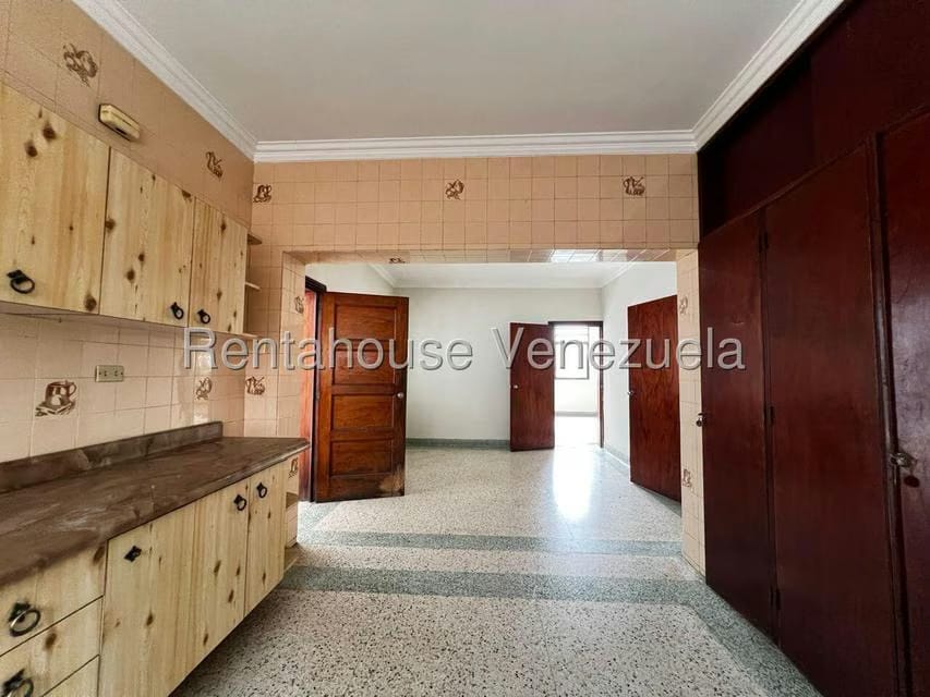 Casa (Duplex) en Venta en Colinas de Bello Monte, Distrito Metropolitano - 12