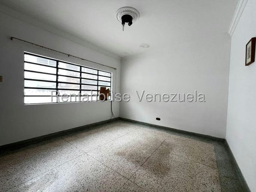 Casa (Duplex) en Venta en Colinas de Bello Monte, Distrito Metropolitano - 15