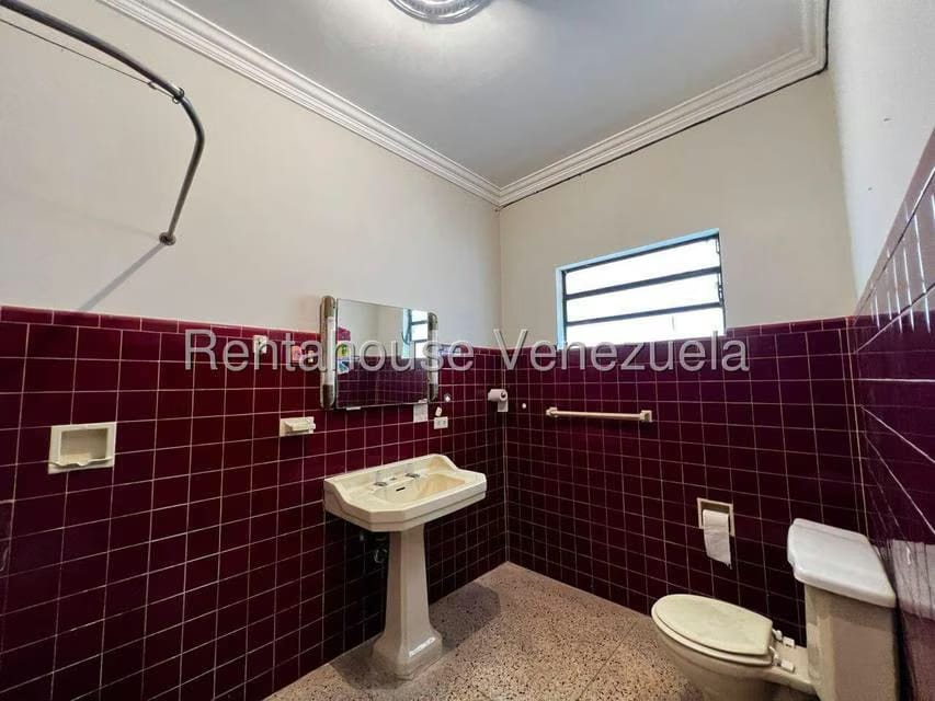 Casa (Duplex) en Venta en Colinas de Bello Monte, Distrito Metropolitano - 25