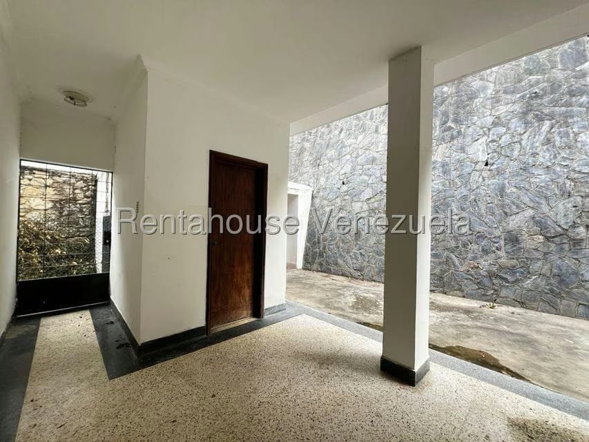 Casa (Duplex) en Venta en Colinas de Bello Monte, Distrito Metropolitano - 28