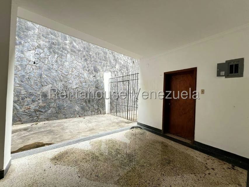 Casa (Duplex) en Venta en Colinas de Bello Monte, Distrito Metropolitano - 29