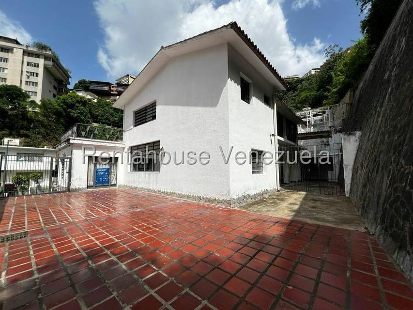 Casa (Duplex) en Venta en Colinas de Bello Monte, Distrito Metropolitano - 32