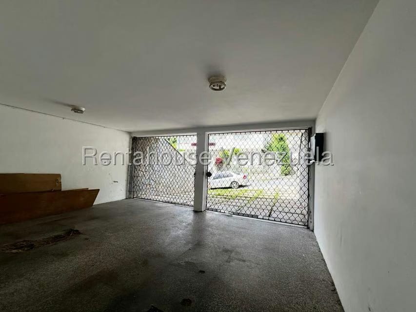 Casa (Duplex) en Venta en Colinas de Bello Monte, Distrito Metropolitano - 33
