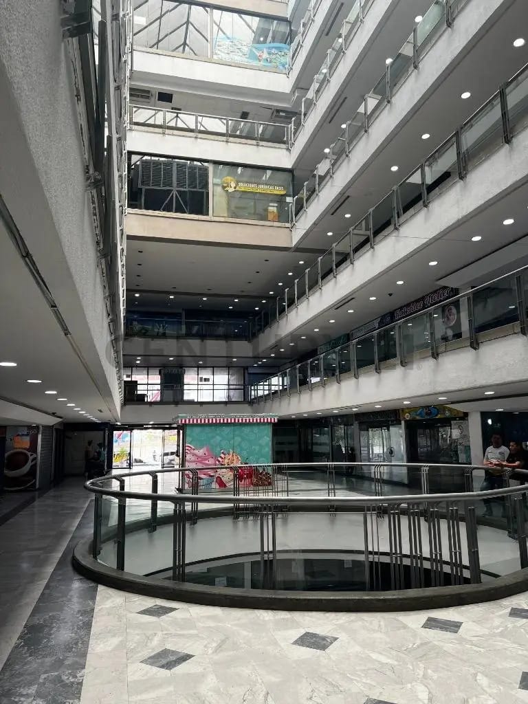 Venta local comercial en el Centro Comercial Oasis Center - 3