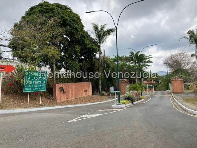 Terreno (Residencial) en Venta en Bosques de la Lagunita, Distrito Metropolitano - 2
