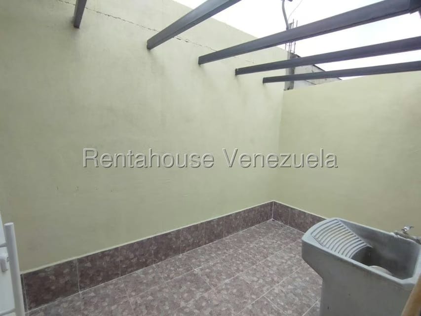 Comercial (Oficina) en Alquiler en Fundalara, Lara - 15