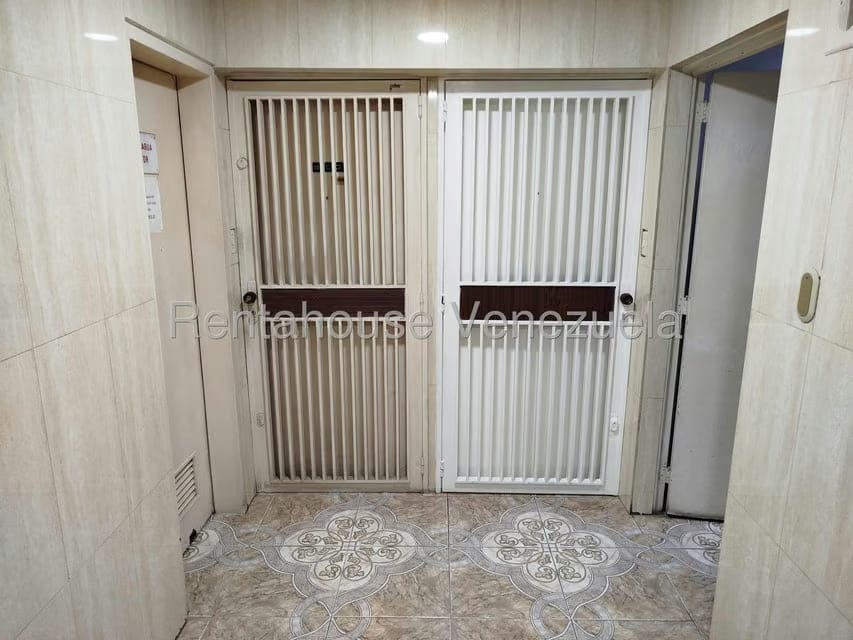 Apartamento (1 Nivel) en Venta en Parroquia Santa Teresa, Distrito Metropolitano - 5