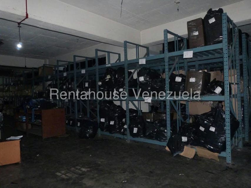 Comercial (Edificio) en Venta en Parroquia Catedral, Distrito Metropolitano - 18