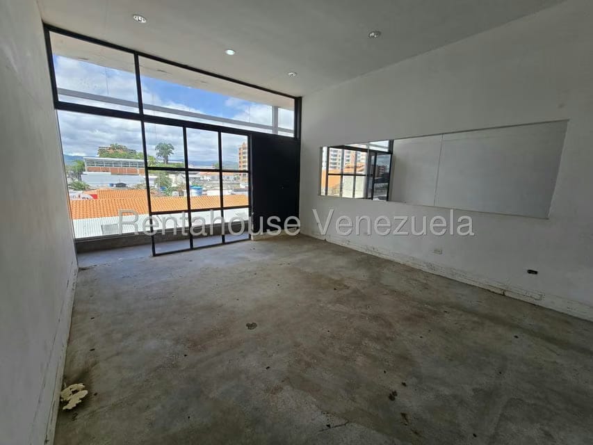 Comercial (Local Comercial) en Alquiler en Nueva Segovia, Lara - 2