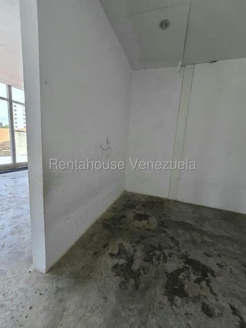 Comercial (Local Comercial) en Alquiler en Nueva Segovia, Lara - 9