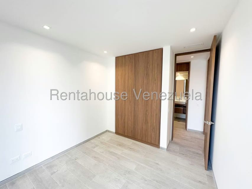 Apartamento (1 Nivel) en Alquiler en Las Mercedes, Distrito Metropolitano - 30