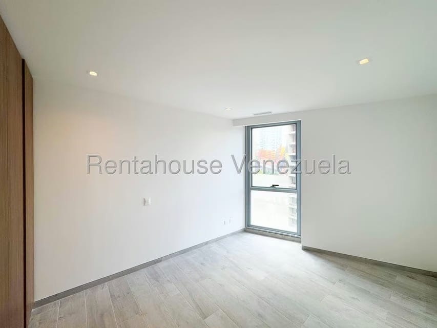 Apartamento (1 Nivel) en Alquiler en Las Mercedes, Distrito Metropolitano - 32