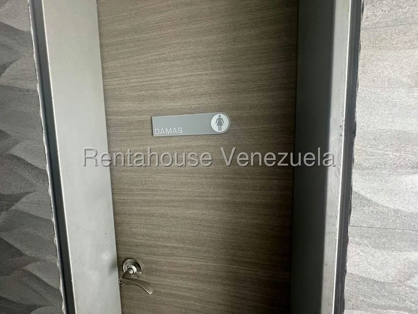 Comercial (Oficina) en Alquiler en Macaracuay, Distrito Metropolitano - 31