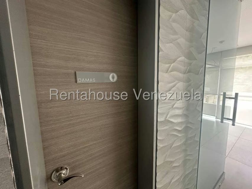 Comercial (Oficina) en Alquiler en Macaracuay, Distrito Metropolitano - 33