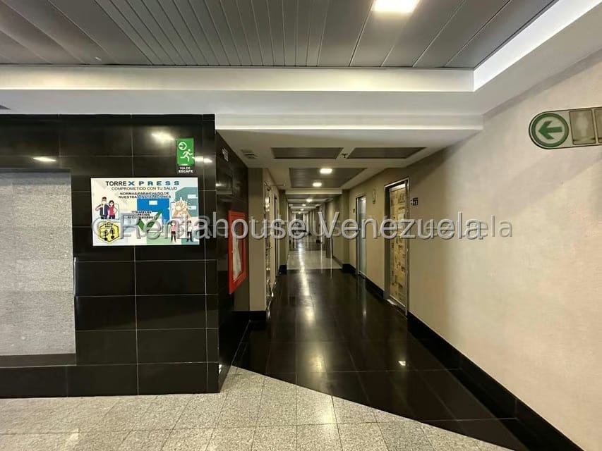 Comercial (Oficina) en Alquiler en Macaracuay, Distrito Metropolitano - 6