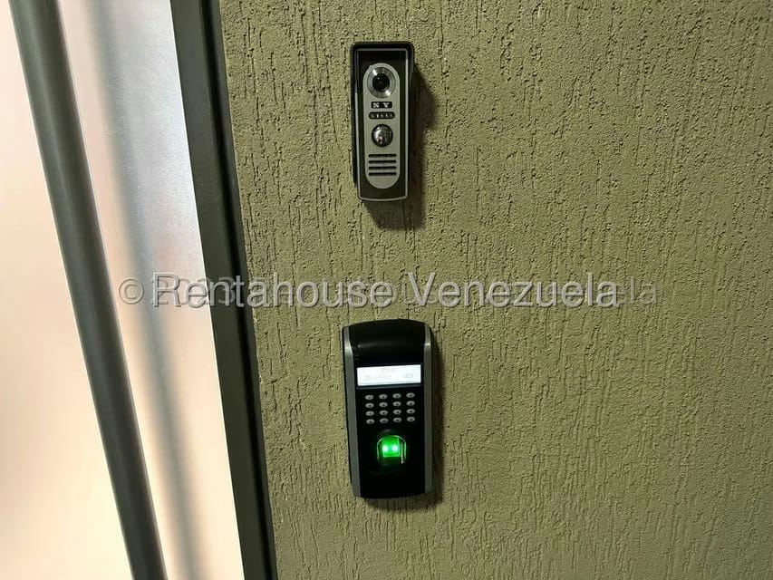 Comercial (Oficina) en Alquiler en Macaracuay, Distrito Metropolitano - 8