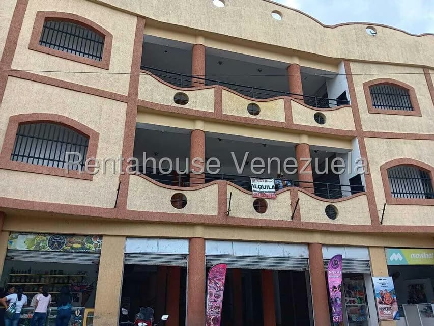 Comercial (Local Comercial) en Alquiler en Centro, Aragua - 2