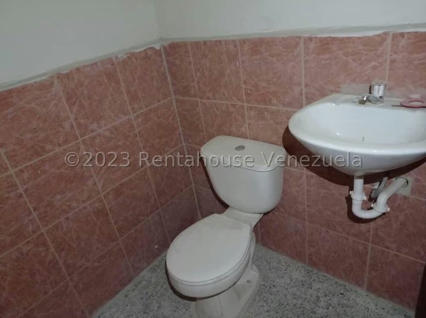 Comercial (Local Comercial) en Alquiler en Centro, Aragua - 4