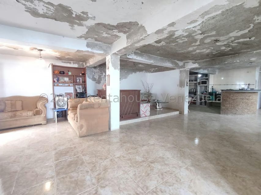 Casa (Multipes Niveles) en Venta en El Junquito, Distrito Metropolitano - 33