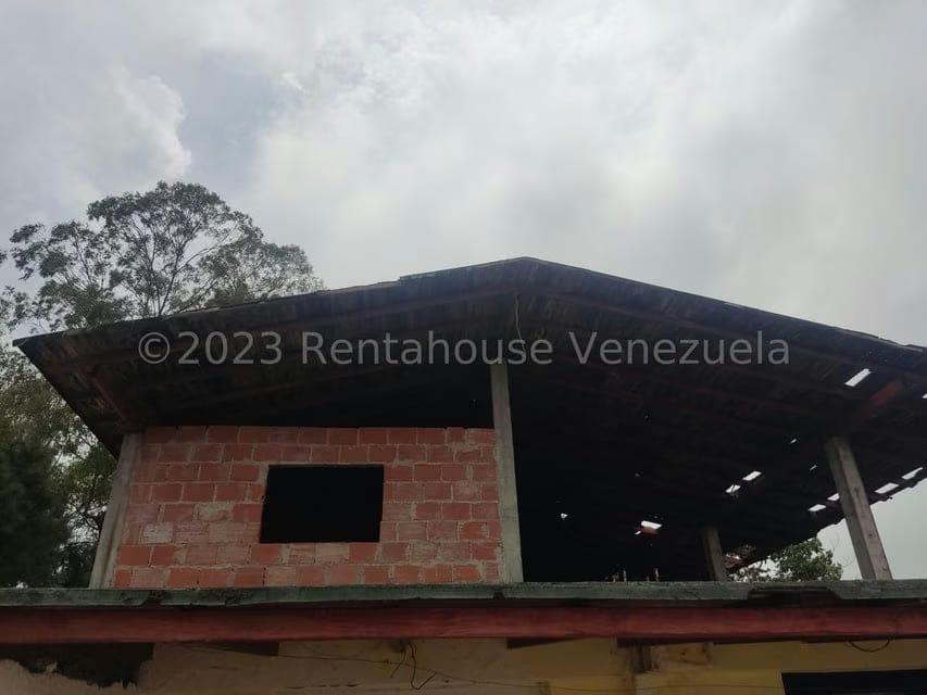 Casa (Multipes Niveles) en Venta en El Junquito, Distrito Metropolitano - 42