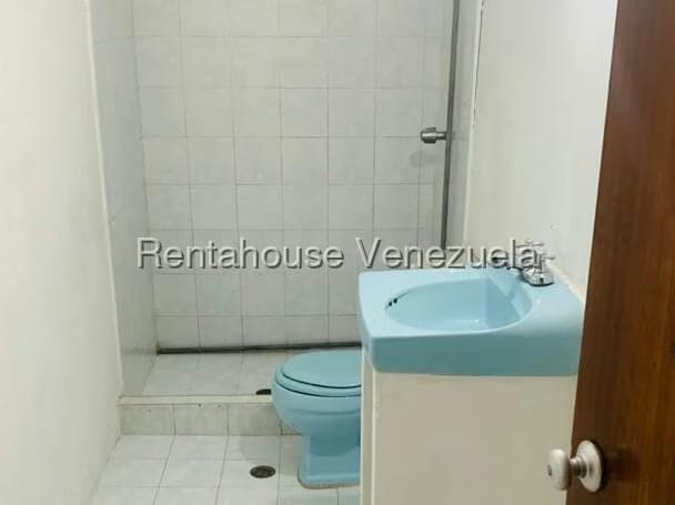 Comercial (Local Comercial) en Alquiler en El Marques, Distrito Metropolitano - 7