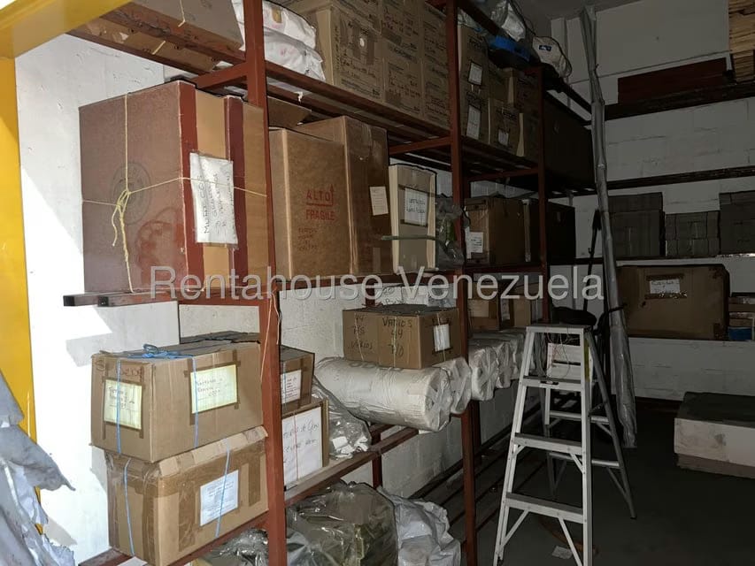 Comercial (Galpon - Deposito) en Venta en Los Cortijos de Lourdes, Distrito Metropolitano - 10