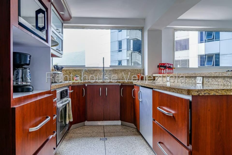 Comercial (Edificio) en Venta en Colinas de Bello Monte, Distrito Metropolitano - 13