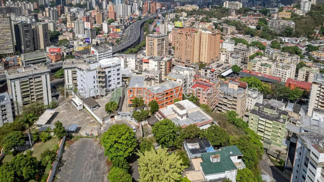 Comercial (Edificio) en Venta en Colinas de Bello Monte, Distrito Metropolitano - 3