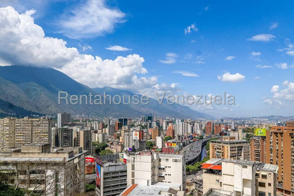 Comercial (Edificio) en Venta en Colinas de Bello Monte, Distrito Metropolitano - 33