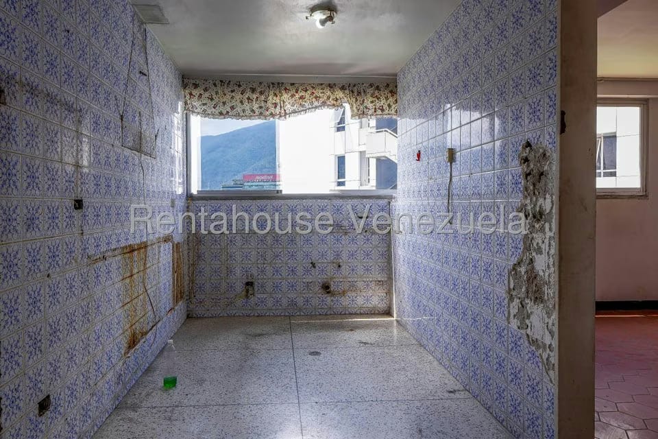 Comercial (Edificio) en Venta en Colinas de Bello Monte, Distrito Metropolitano - 34