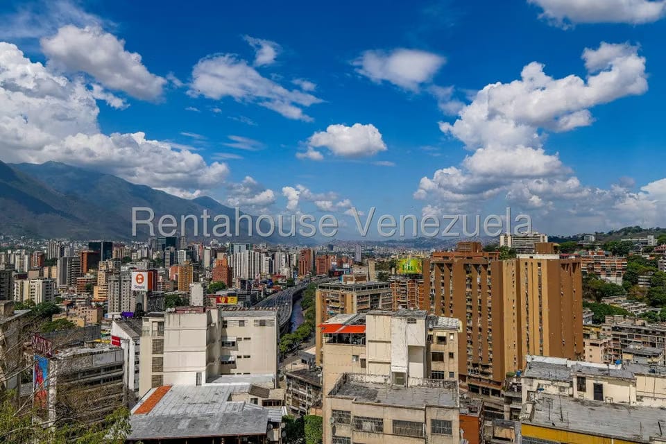 Comercial (Edificio) en Venta en Colinas de Bello Monte, Distrito Metropolitano - 37