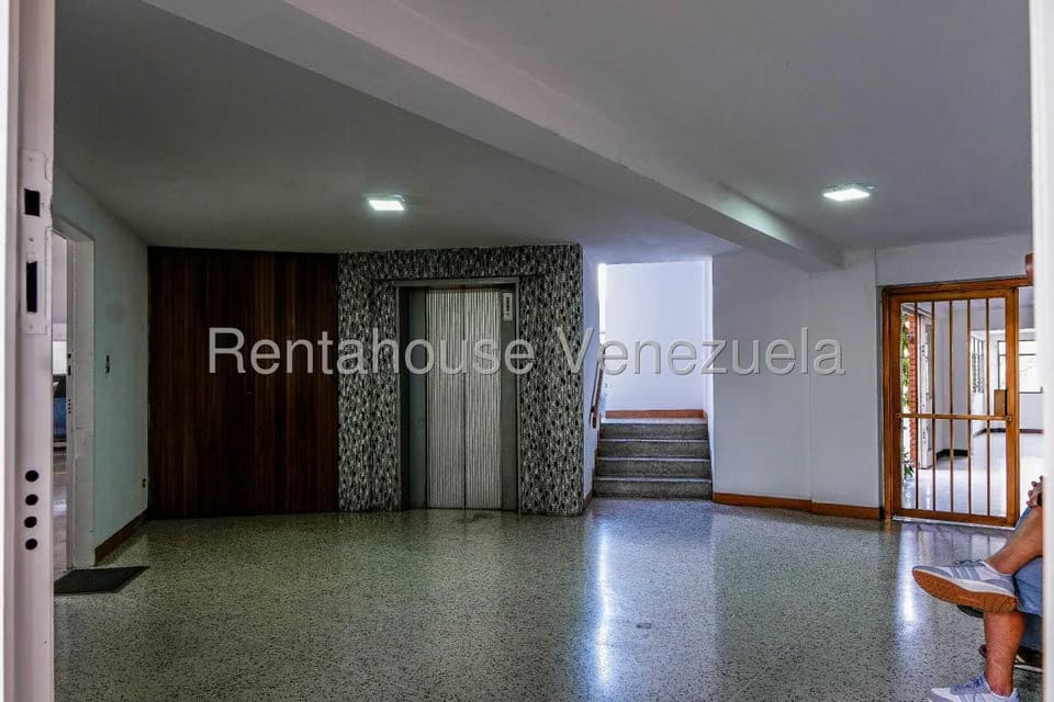 Comercial (Edificio) en Venta en Colinas de Bello Monte, Distrito Metropolitano - 8