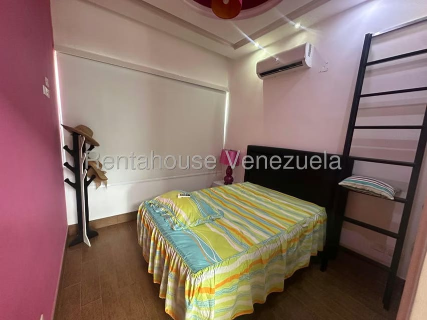 Townhouse (1 Nivel) en Venta en Puerto Encantado, Miranda - 22