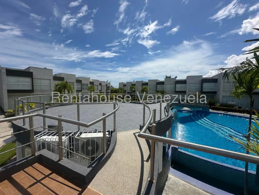 Townhouse (1 Nivel) en Venta en Puerto Encantado, Miranda - 40
