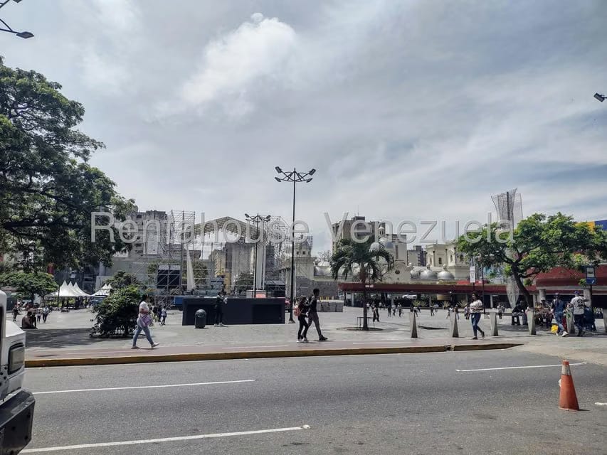 Comercial (Oficina) en Alquiler en Parroquia Catedral, Distrito Metropolitano - 14