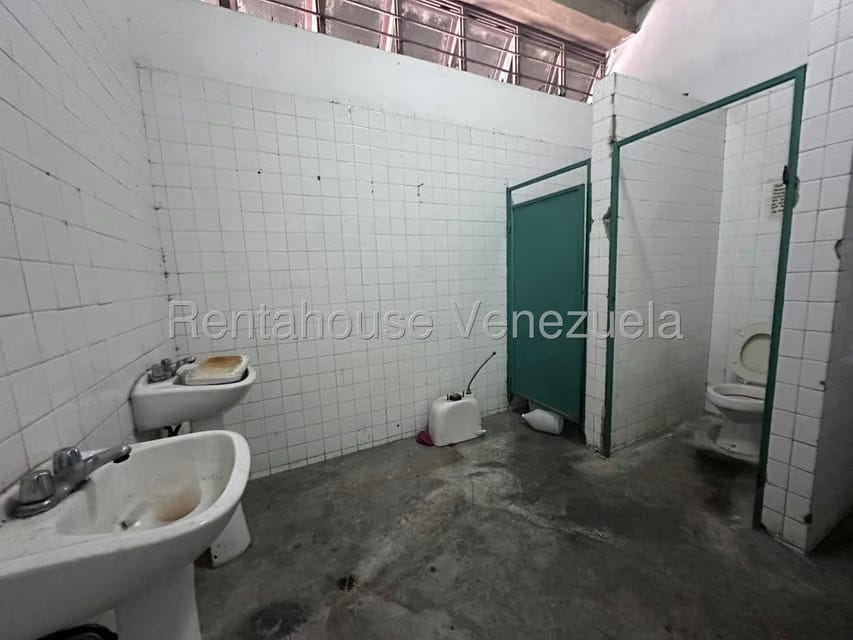 Comercial (Galpon - Deposito) en Alquiler en Guaicay, Distrito Metropolitano - 7