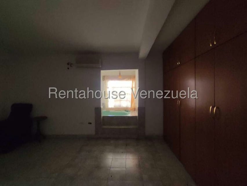 Casa (Duplex) en Alquiler en Los Bucares, Lara - 12