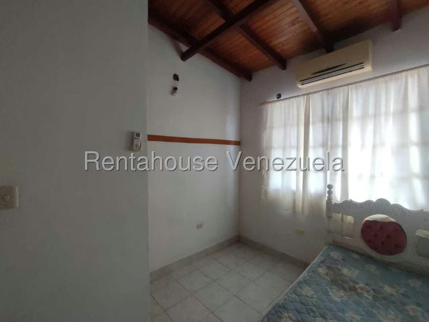 Casa (Duplex) en Alquiler en Los Bucares, Lara - 27