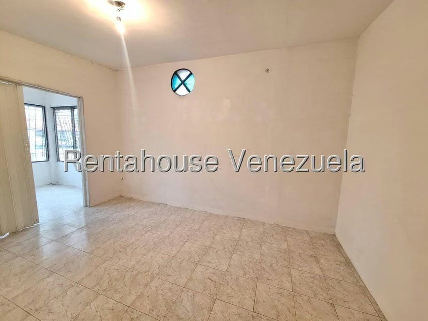 Casa (1 Nivel) en Venta en Zona Este, Lara - 15