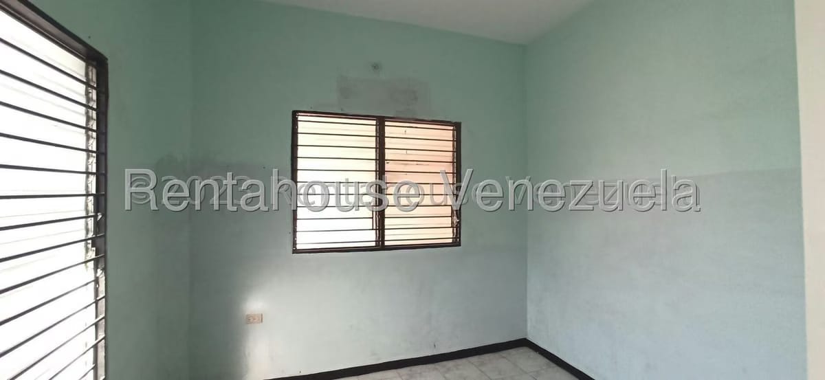 Casa (1 Nivel) en Venta en Zona Este, Lara - 6
