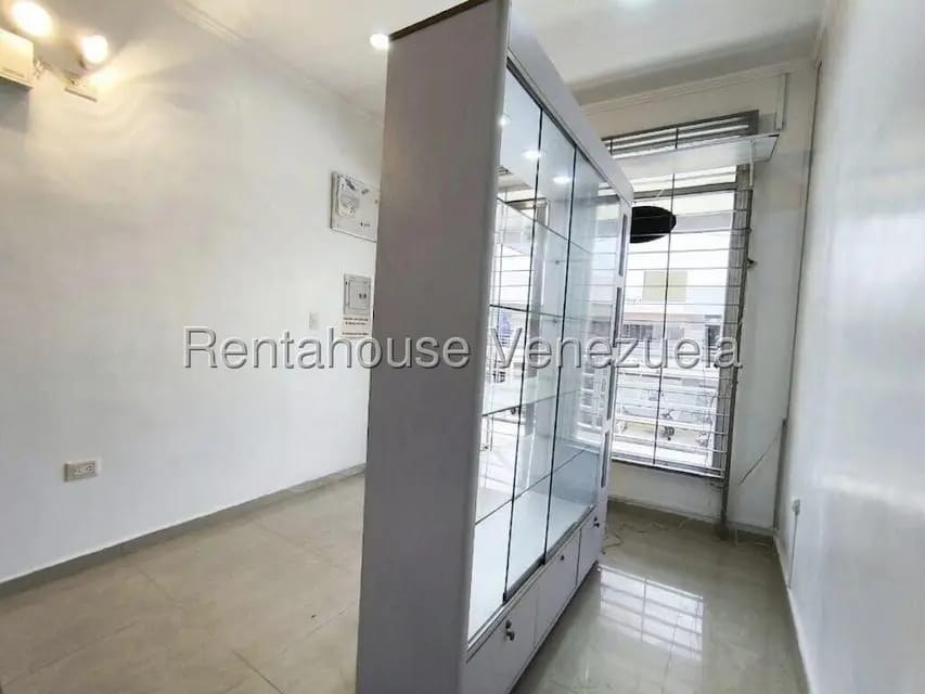 Comercial (Local Comercial) en Alquiler en Paraparal, Carabobo - 5