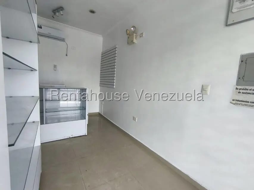 Comercial (Local Comercial) en Alquiler en Paraparal, Carabobo - 8